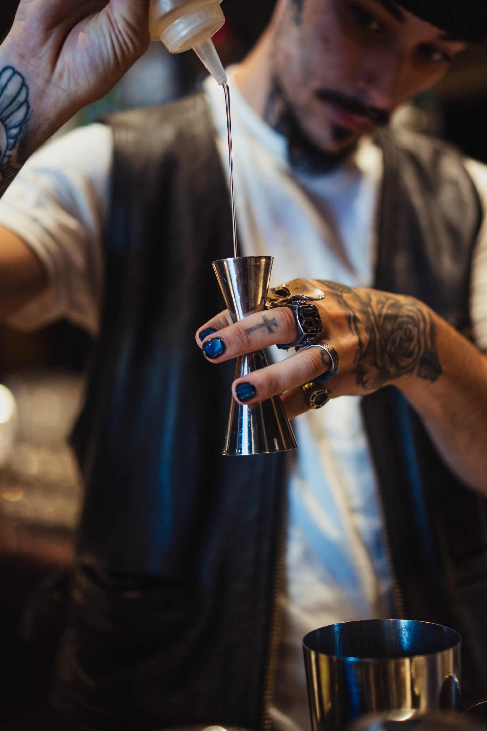 Free bottle of wine on Thursdays at Remoli